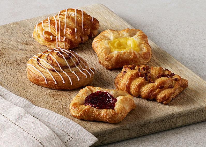 80531 Mini Danish Selection of Schulstad Pastries including Cinnamon Swirl, Vanilla Crown, Raspberry Crown, Maple Pecan, and Apple Coronet