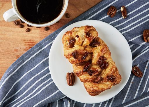 6239 Schulstad Maple Pecan Plait Plated with Coffee