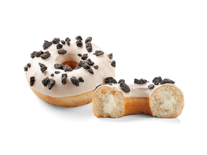 Schulstad RTE Cookies & Creme Filled Ring Donut with a luscious crème filling and is topped with a smooth frosting and a sprinkle of crispy cocoa cookie crumbles