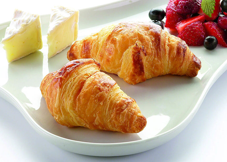 Schulstad Mini All Butter Straight Croissants served with brie cheese and fresh seasonal berries