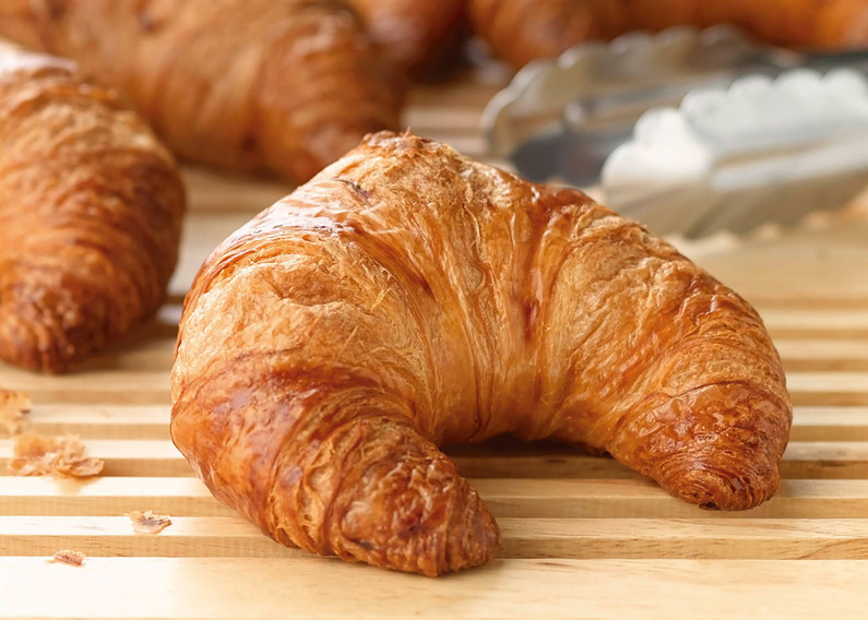 Schulstad large all-butter croissants made in Belgium using a traditional French recipe for quality taste and light, open texture